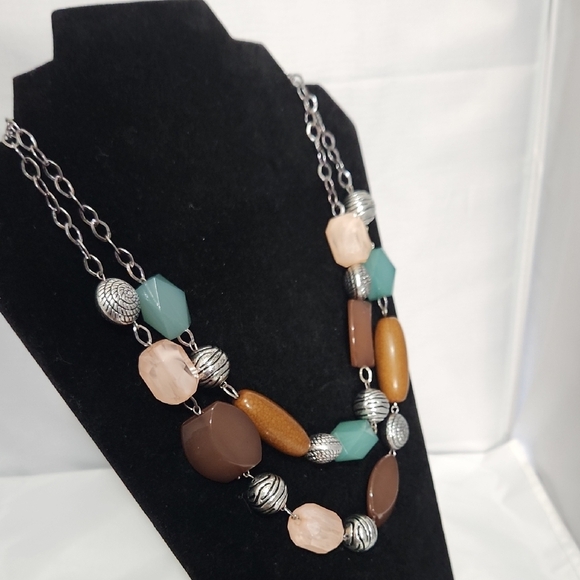 Bold Chunky Beaded Statement Necklace - Picture 3 of 6